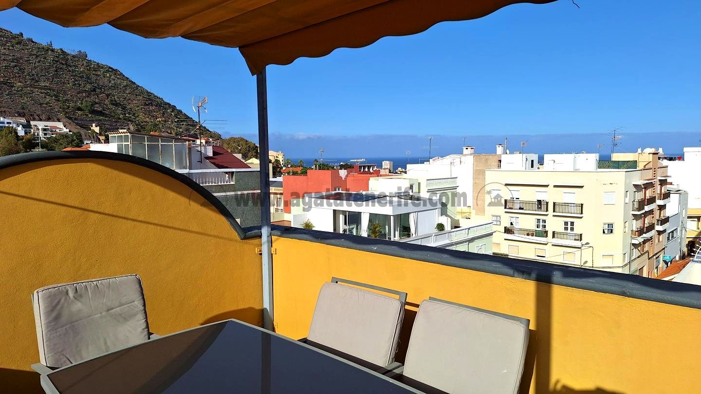 Vista exterior de Casa o xalet en venda en  Santa Cruz de Tenerife Capital amb Aire condicionat, Jardí privat i Terrassa