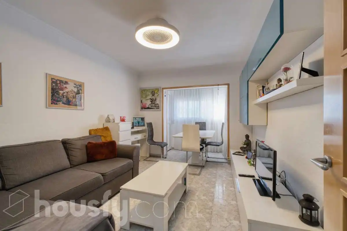 Living room of Flat for sale in Vilafranca del Penedès  with Air Conditioner, Heating and Storage room