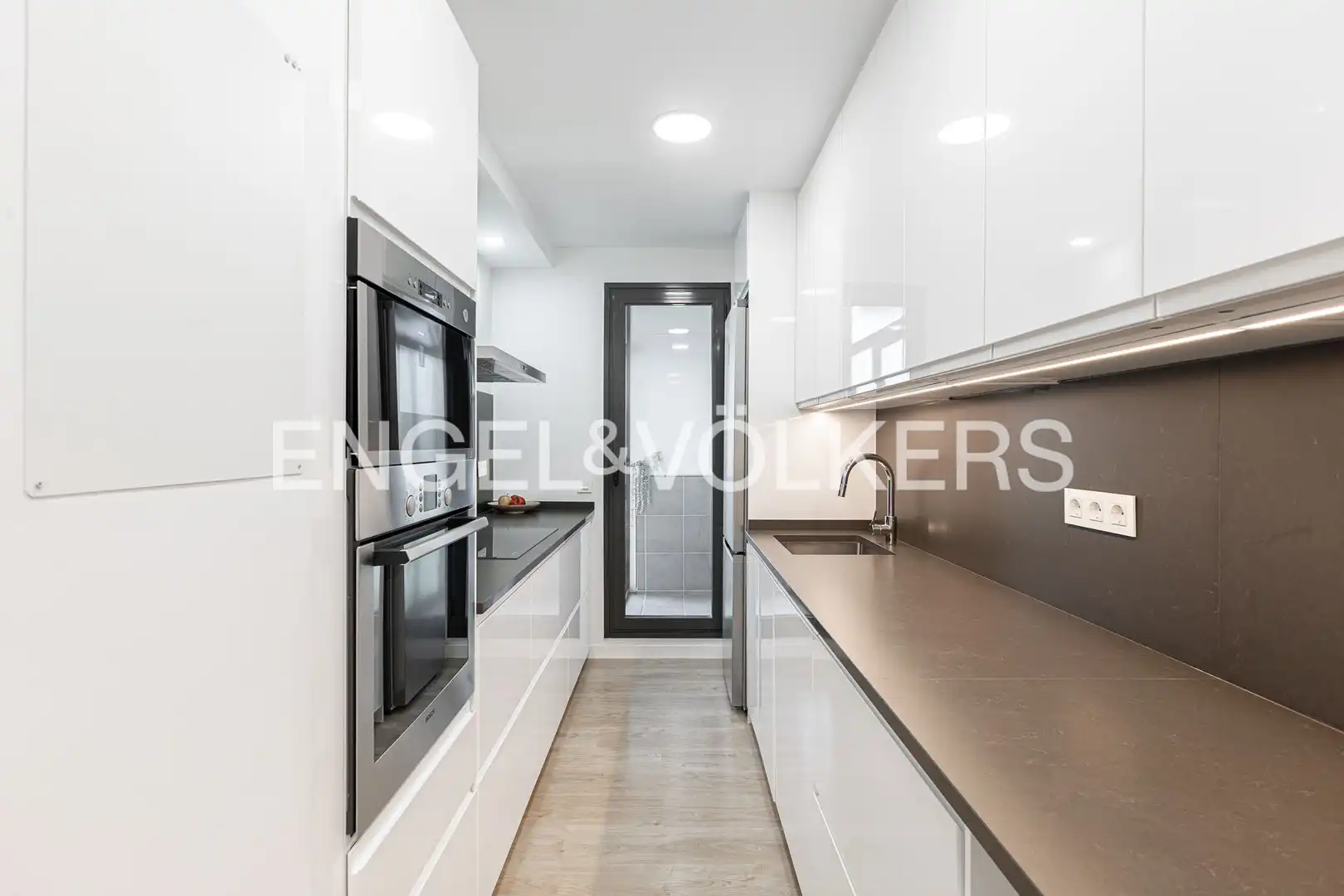 Cocina de Piso en venta en Sant Joan Despí con Aire acondicionado, Calefacción y Parquet