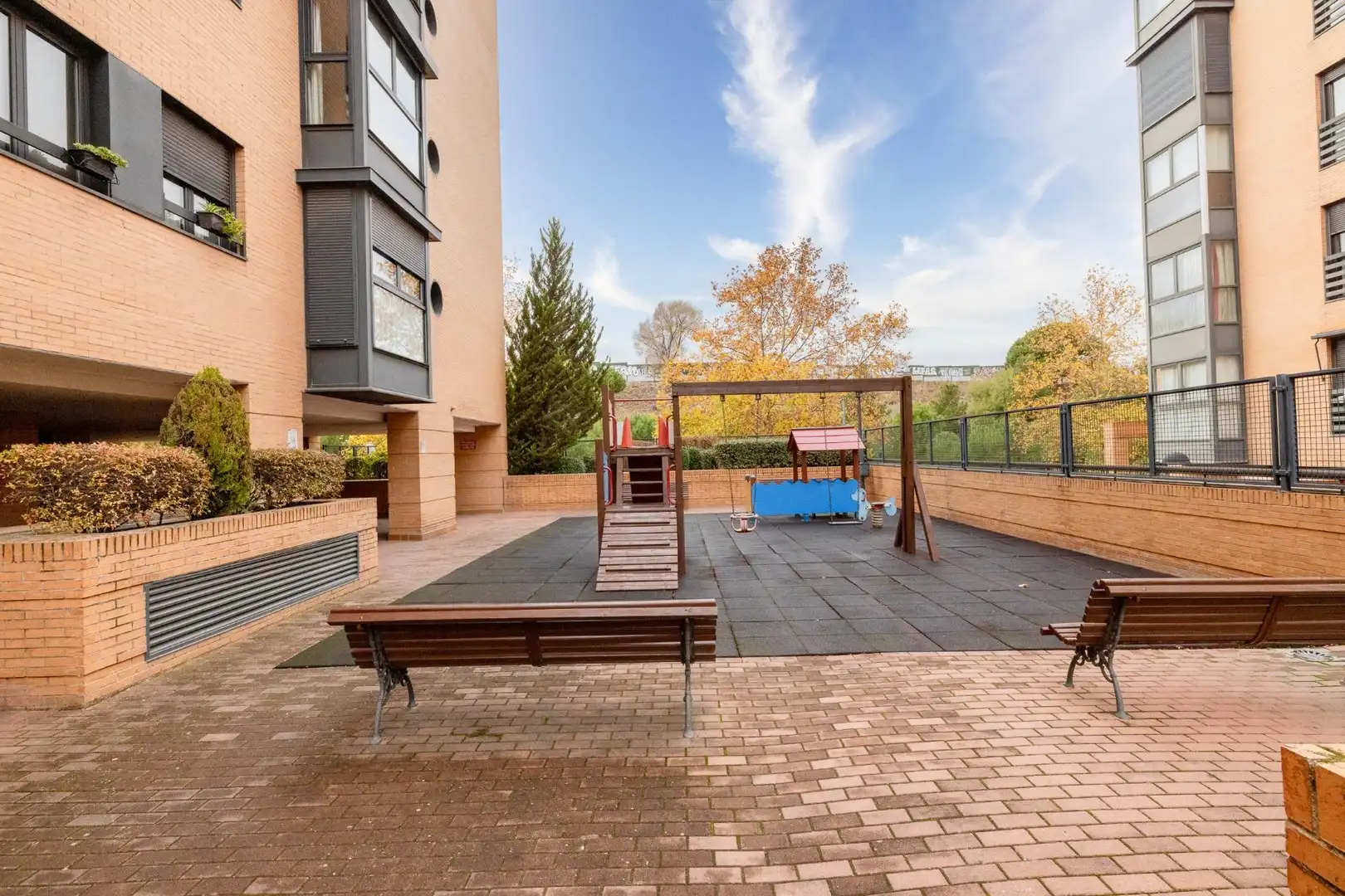 Terraza de Piso en venta en Madrid con Aire acondicionado, Calefacción y Jardín privado