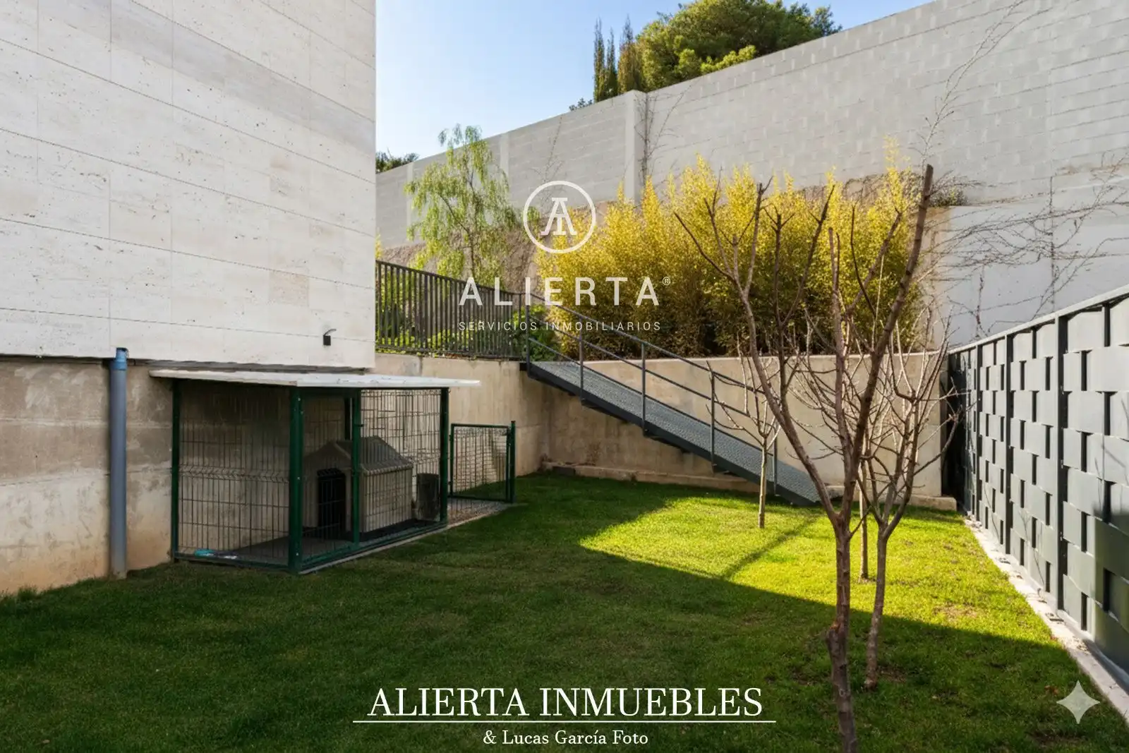 Vista exterior de Casa o chalet en venta en Zaragoza con Aire acondicionado, Calefacción y Trastero