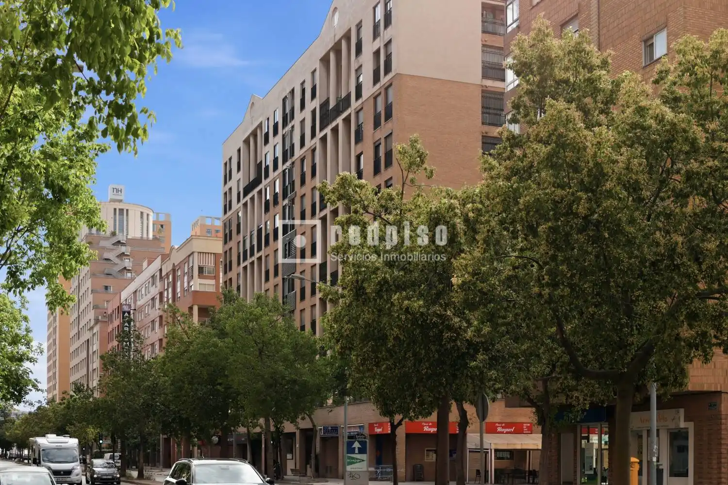 Vista exterior de Pis en venda en Valencia amb Aire condicionat, Terrassa i Moblat