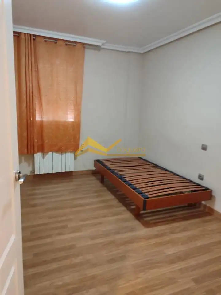 Habitación de Piso en venta en Linares con Balcón