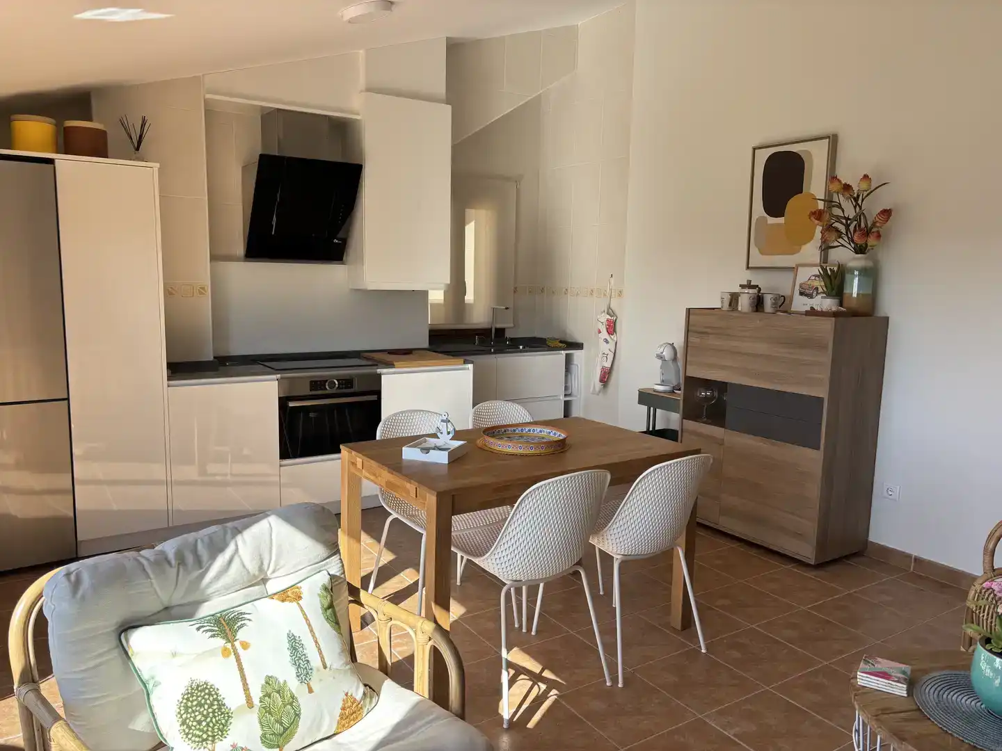 Cocina de Piso de alquiler en Ribeira con Jardín privado, Amueblado y Balcón
