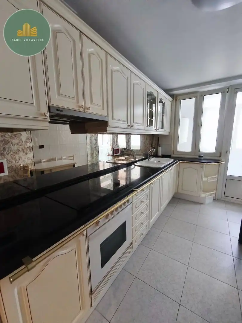 Küche von Wohnung zum Verkauf in A Coruña Capital  mit Heizung und Abstellraum