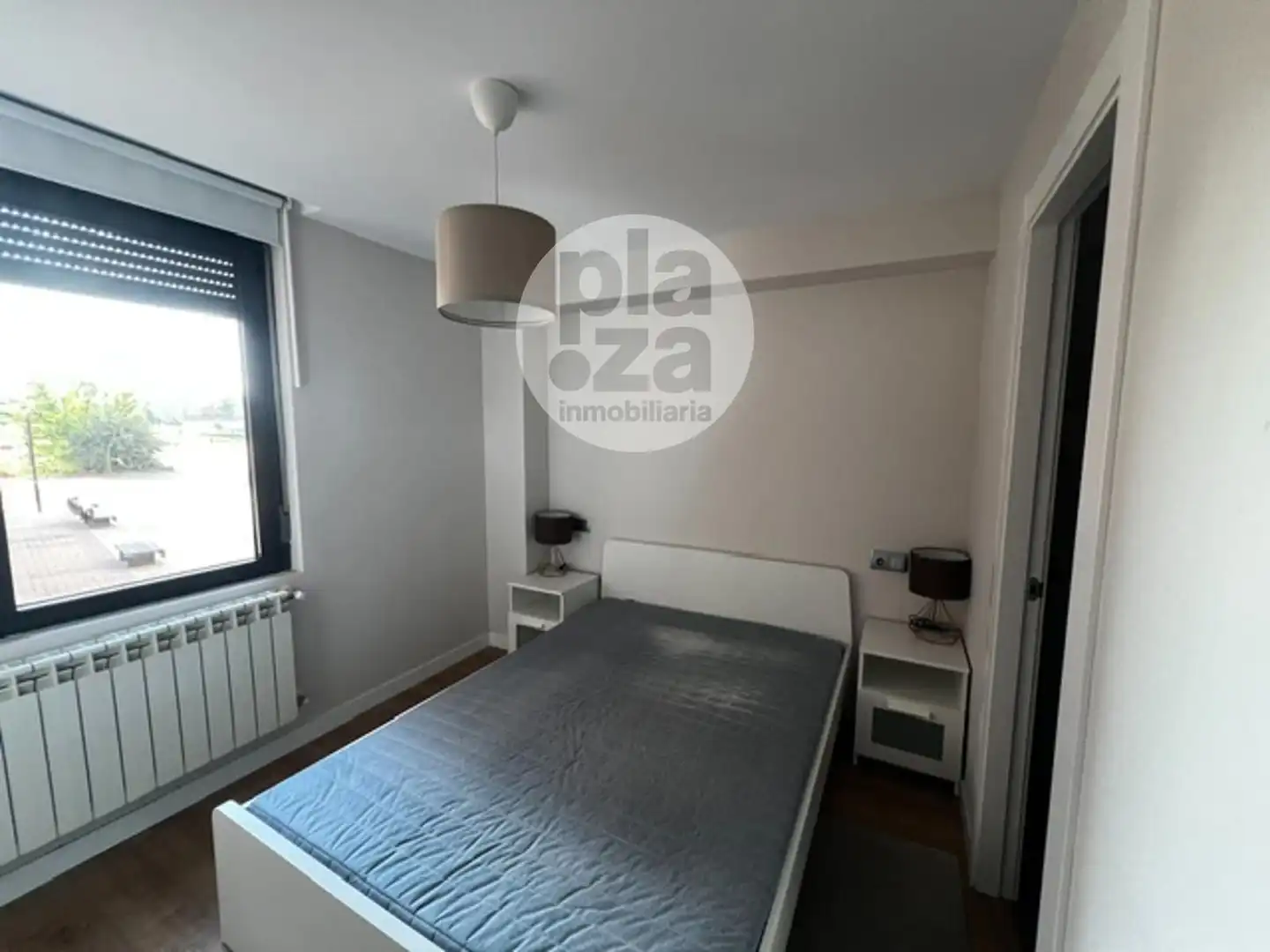 Dormitori de Pis en venda en Burgos amb Calefacció i Moblat