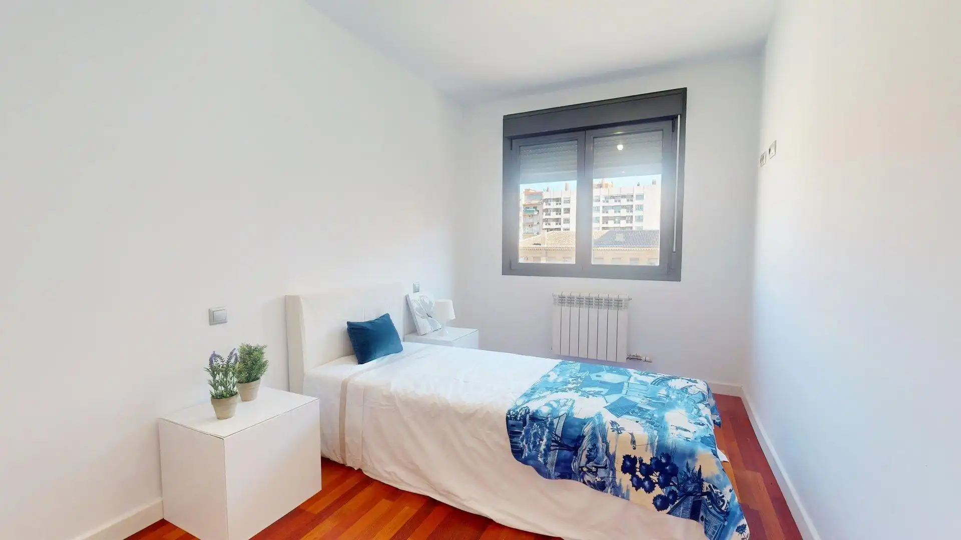 Habitación de Dúplex de alquiler en Zaragoza con Aire acondicionado, Calefacción y Balcón