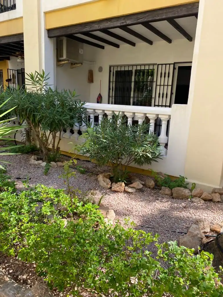 Planta baixa en venda a Avenida Roentgen, Zona los Frutales