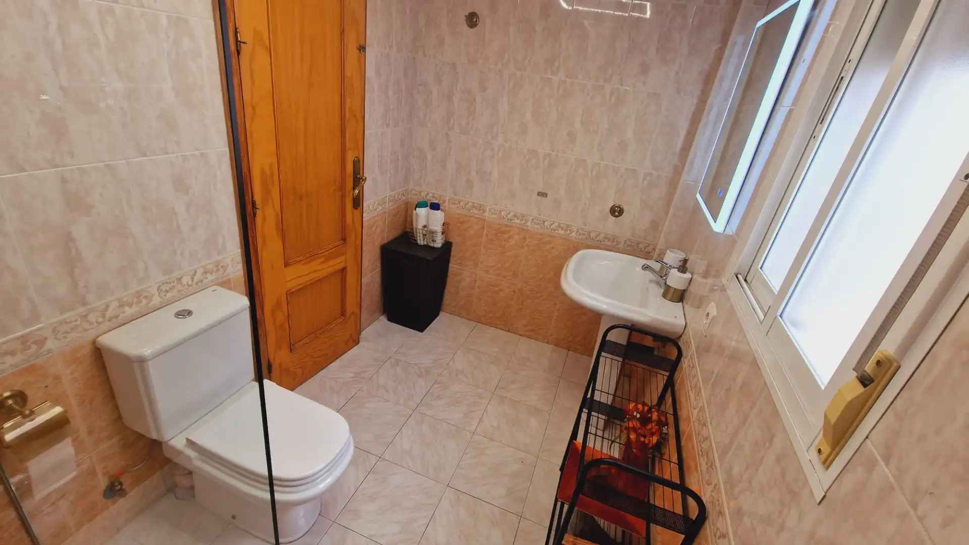 Bathroom of Flat for sale in Córdoba  with Air Conditioner, Heating and Furnished