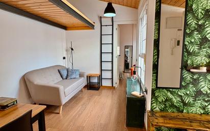 Sala d'estar de Àtic en venda en  Sevilla Capital amb Aire condicionat, Calefacció i Parquet