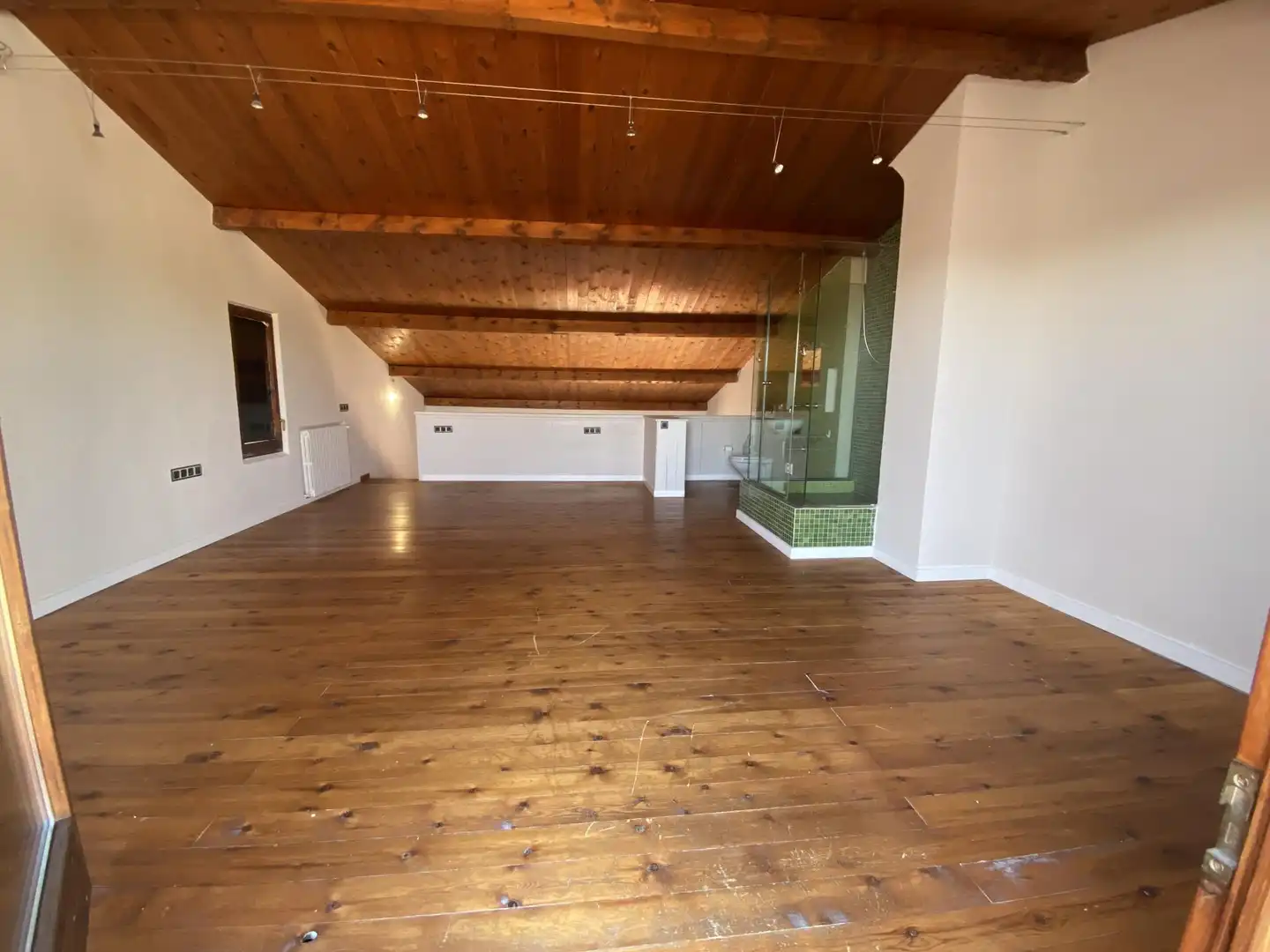 Maisonette zum Verkauf in Manlleu mit Heizung, Parkett und Terrasse