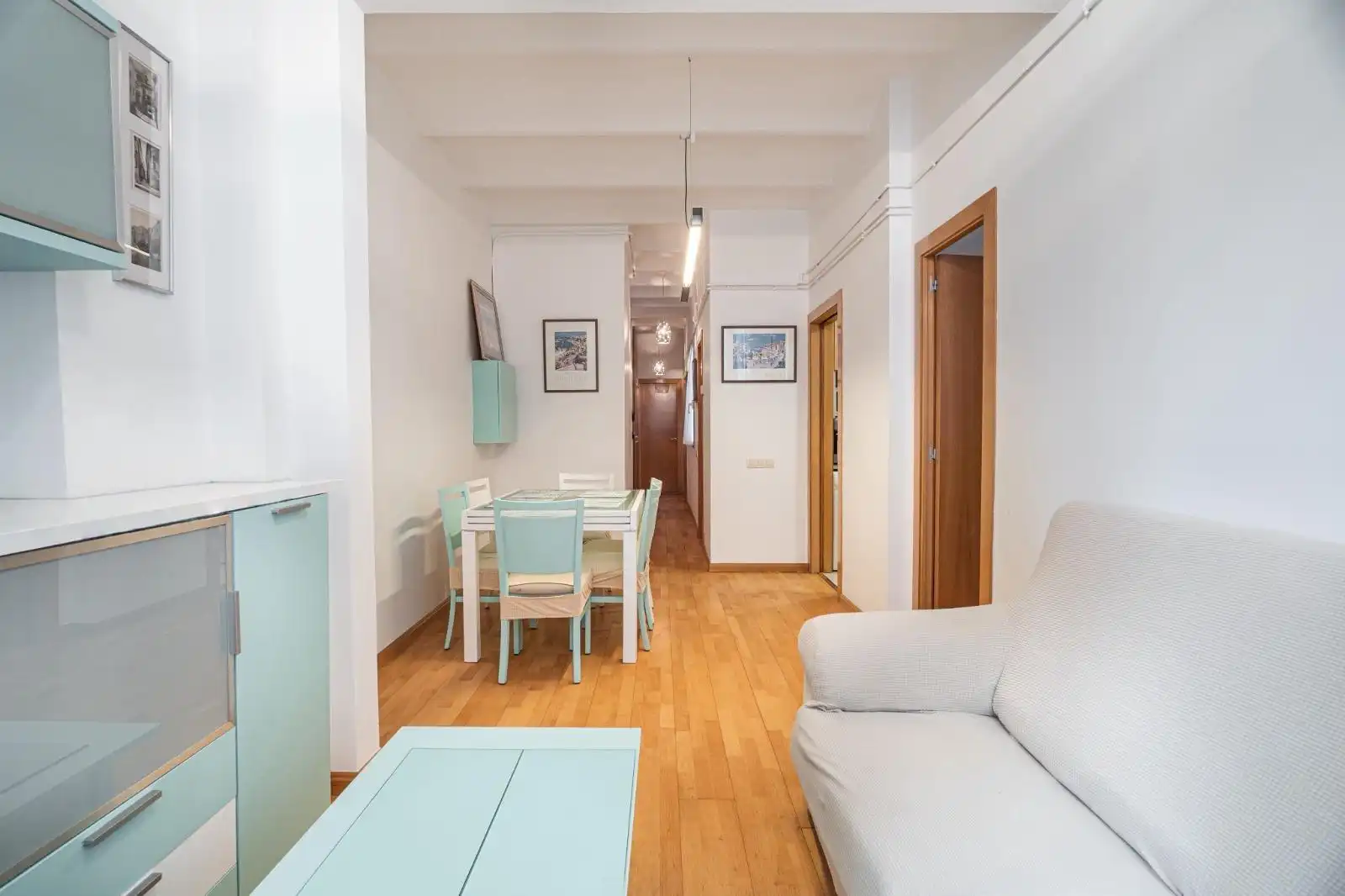 Wohnzimmer von Wohnung zum Verkauf in Barcelona mit Klimaanlage, Heizung und Parkett