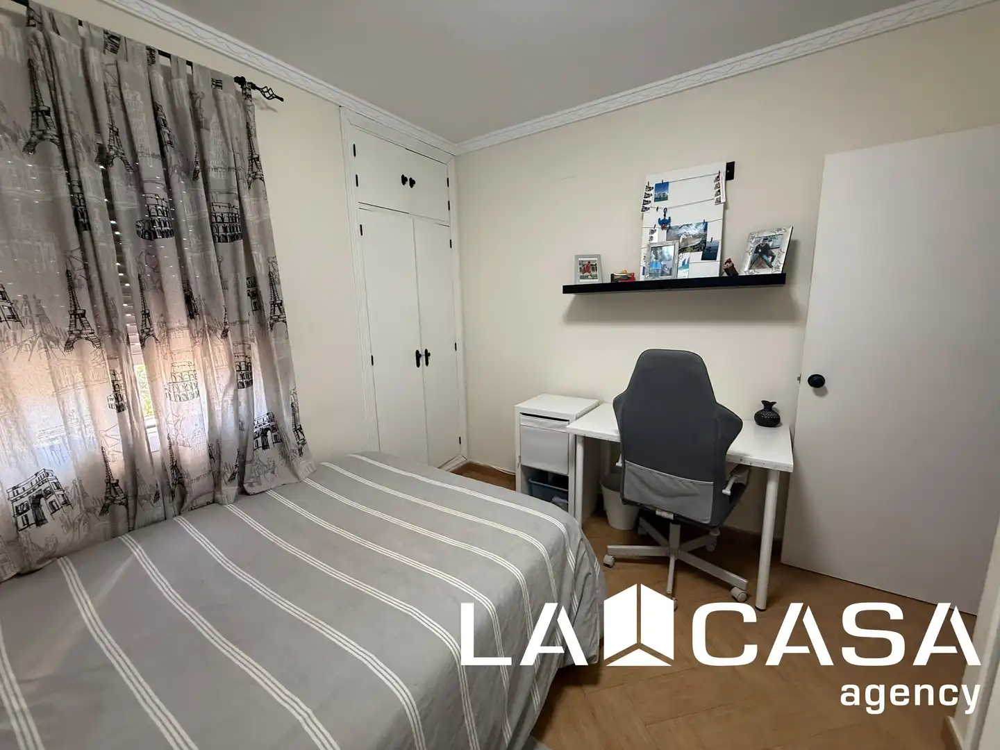 Bedroom of Detached homes for sale in Dos Hermanas  with Air Conditioner, Terrace and Storage room