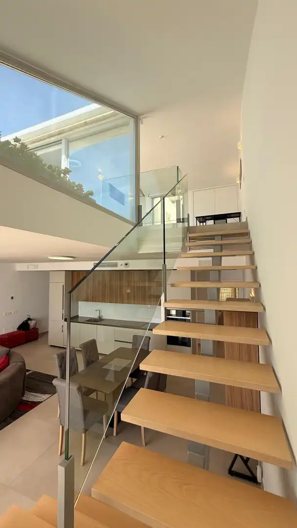 Dachboden zum Verkauf in Benalmádena mit Klimaanlage, Terrasse und Abstellraum