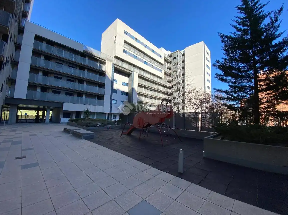 Vista exterior de Piso de alquiler en Móstoles con Aire acondicionado, Calefacción y Terraza
