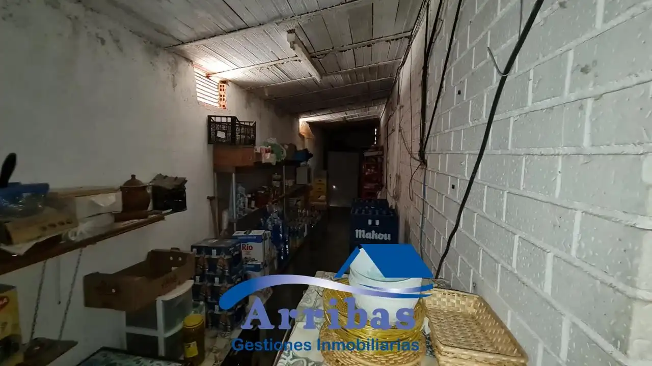 Local en venta en Escalona con Aire acondicionado y Calefacción