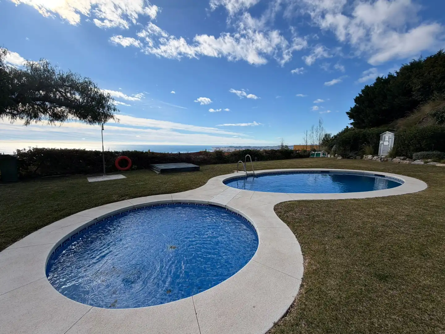 Swimming pool of Flat for sale in Fuengirola  with Air Conditioner, Terrace and Community pool