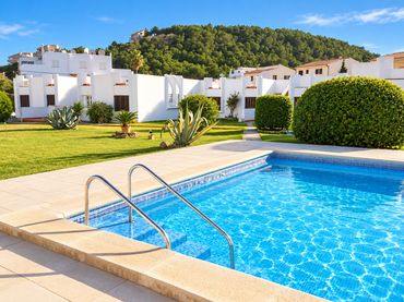 Bungalow amb piscina en venda a Carrer del Pinsà 82