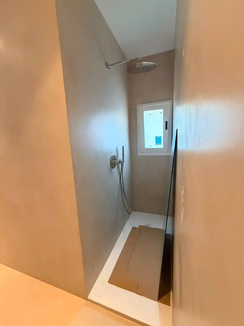 Bathroom of Flat for sale in Madrid  with Air Conditioner, Heating and Balcony