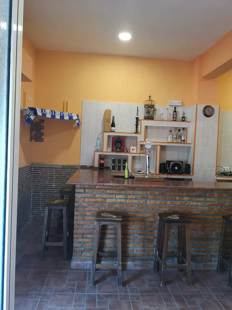 Local en venta en Alcoy / Alcoi con Aire acondicionado y Amueblado