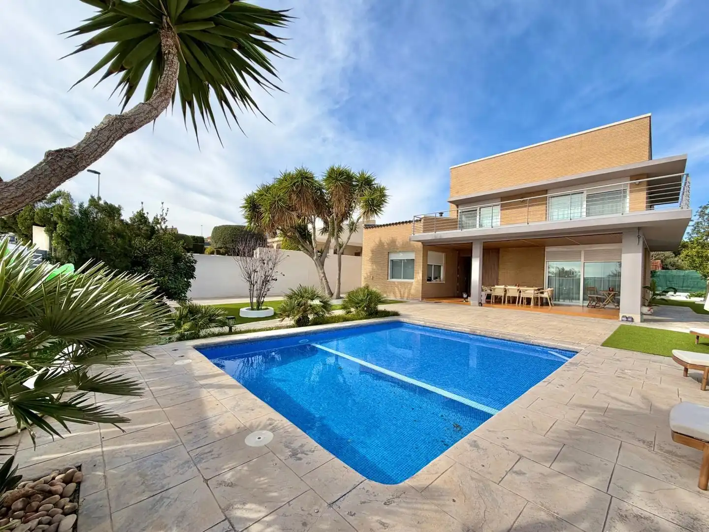 Piscina de Casa o chalet en venta en Elche / Elx con Aire acondicionado, Jardín privado y Terraza