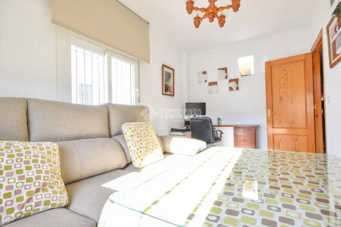 Sala de estar de Casa o chalet en venta en Alhaurín de la Torre con Aire acondicionado y Piscina