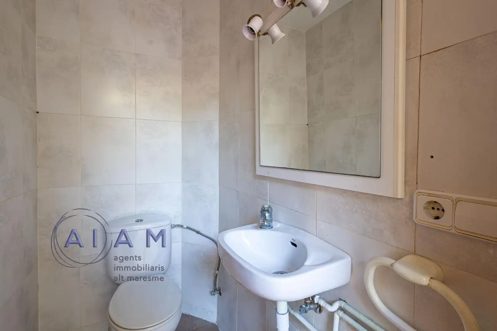Badezimmer von Erdgeschoss zum Verkauf in Calella mit Heizung und Terrasse