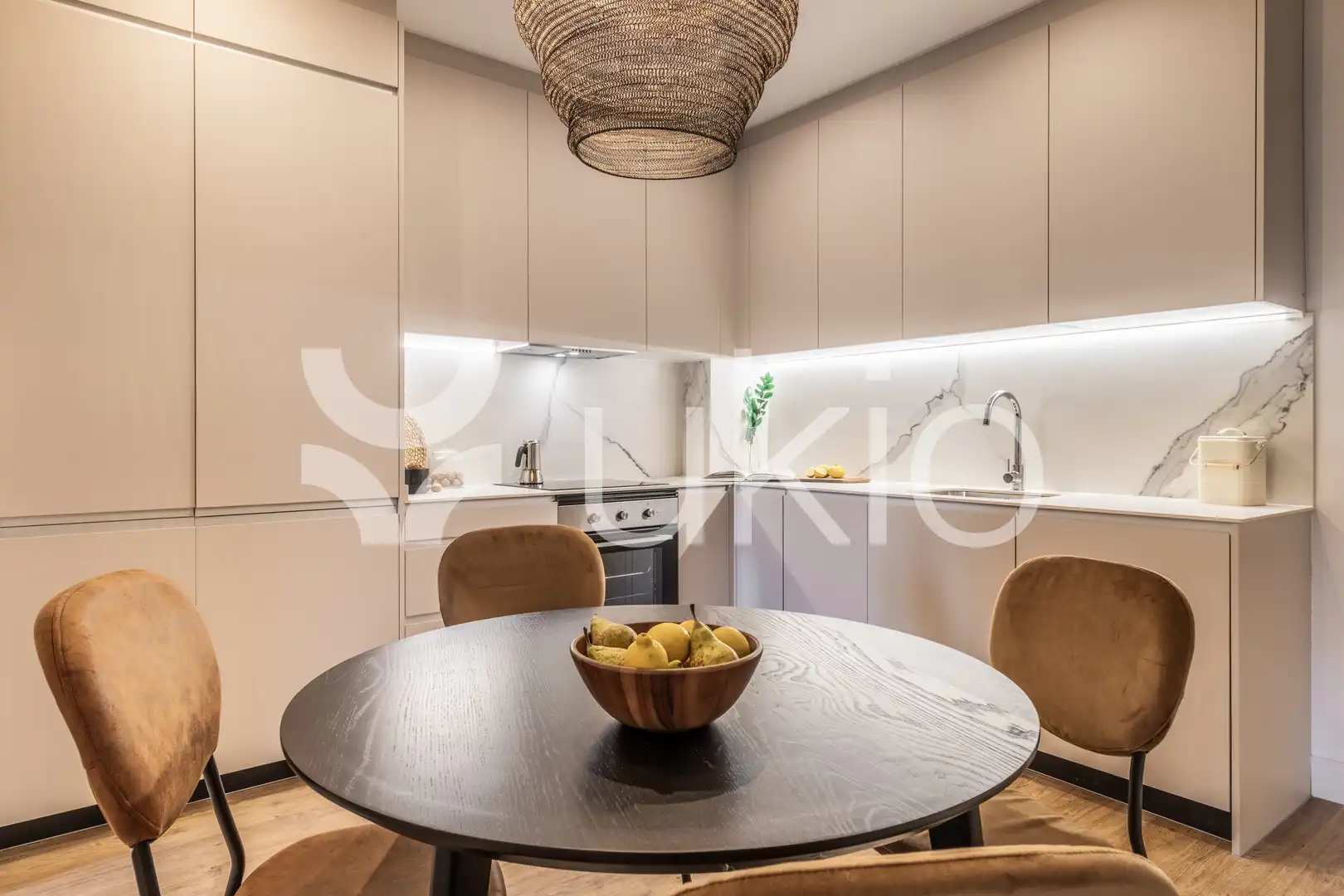 Cocina de Apartamento de alquiler en Madrid con Aire acondicionado, Calefacción y Amueblado