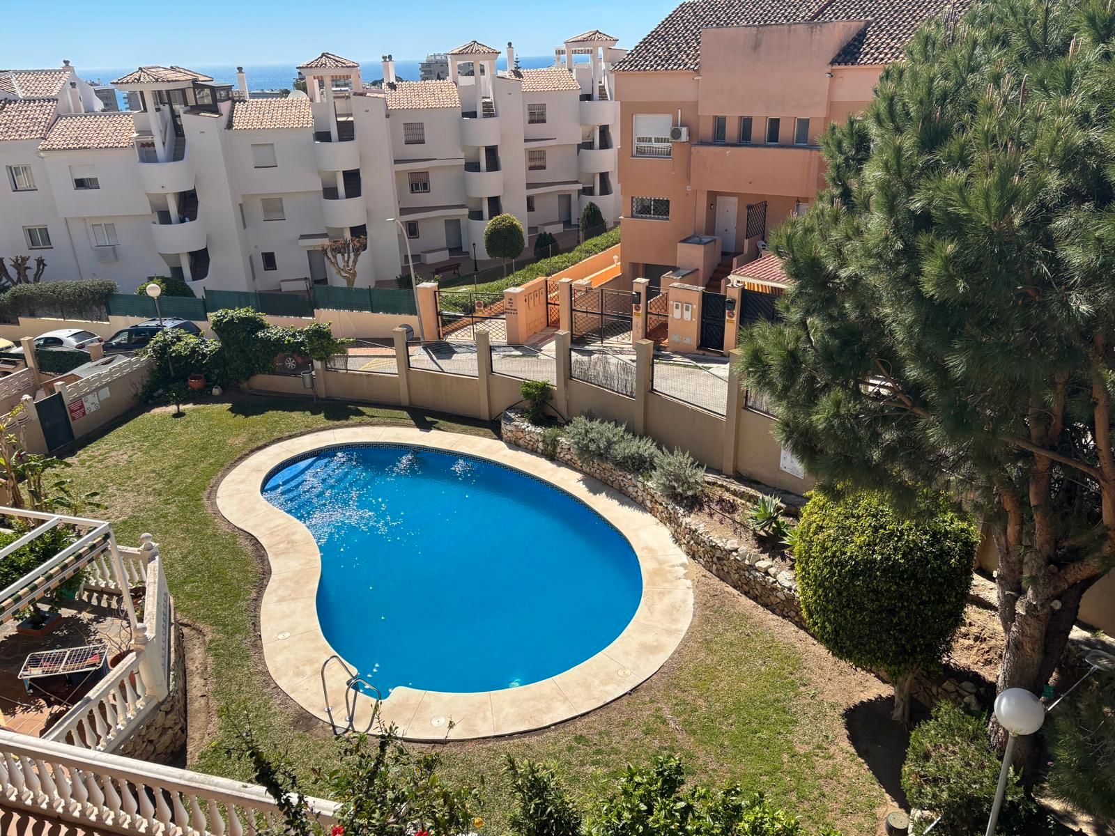 Swimming pool of Attic for sale in Benalmádena  with Air Conditioner, Terrace and Furnished