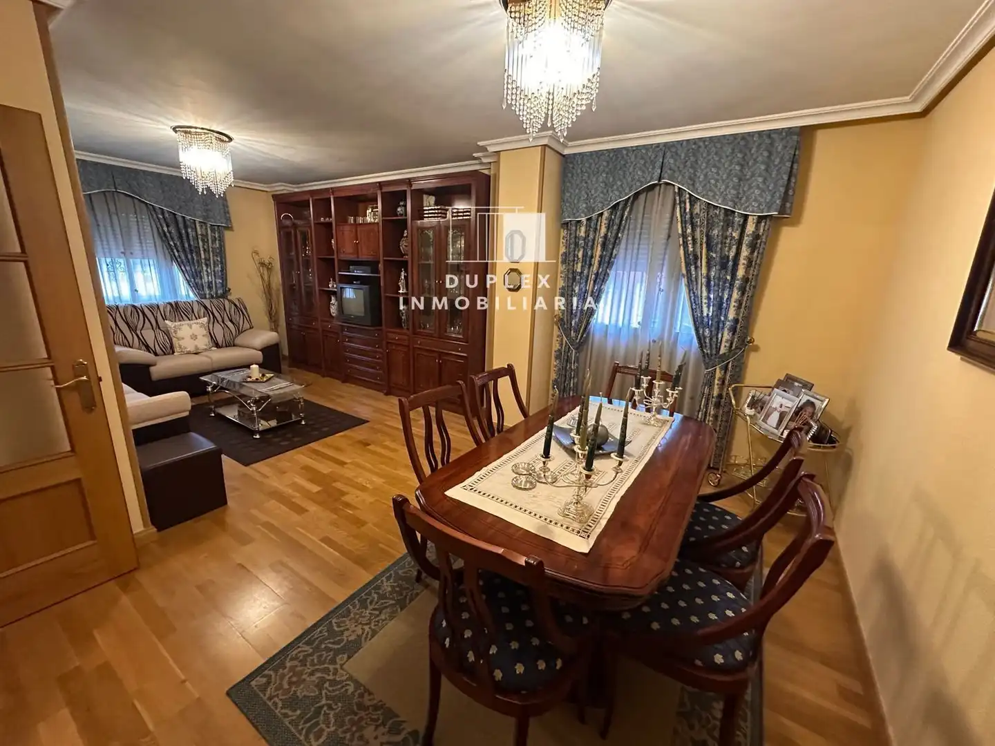 Sala de estar de Casa adosada en venta en Cuenca con Calefacción, Terraza y Amueblado