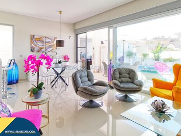 Villa avec piscine à vendre à Zona Carrefour - Urbanizaciones
