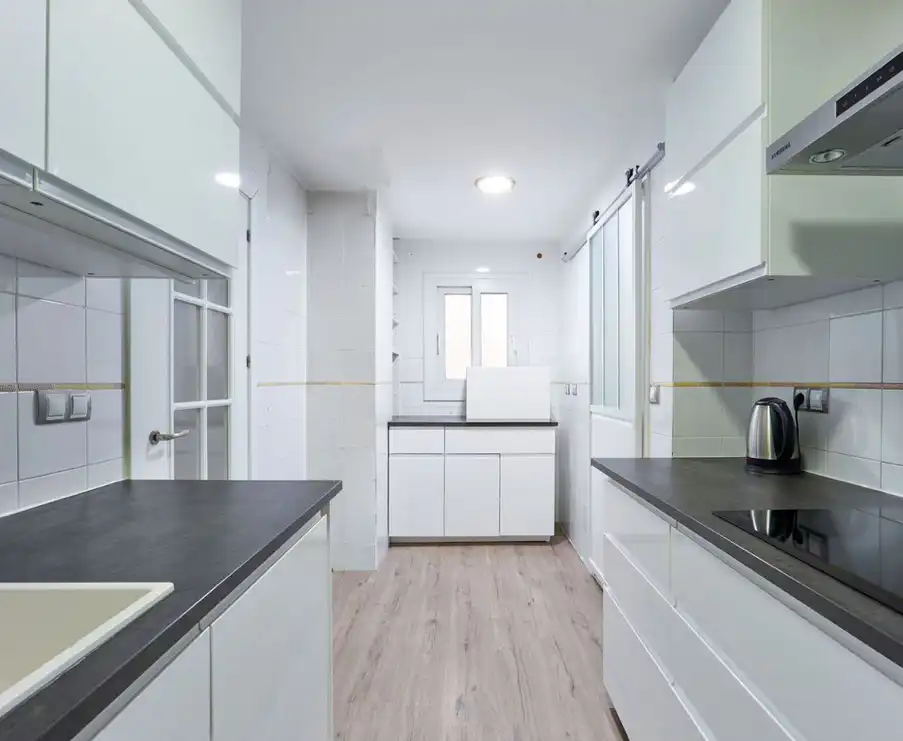 Piso con piscina en venta en San Luis de Sabinillas, imagen 4