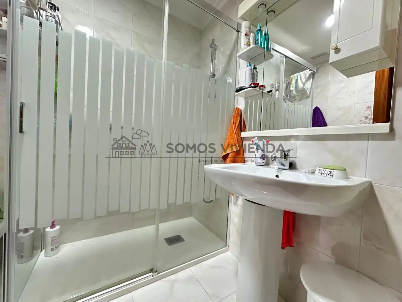 Badezimmer von Einfamilien-Reihenhaus zum Verkauf in Barbadás mit Heizung, Privatgarten und Terrasse