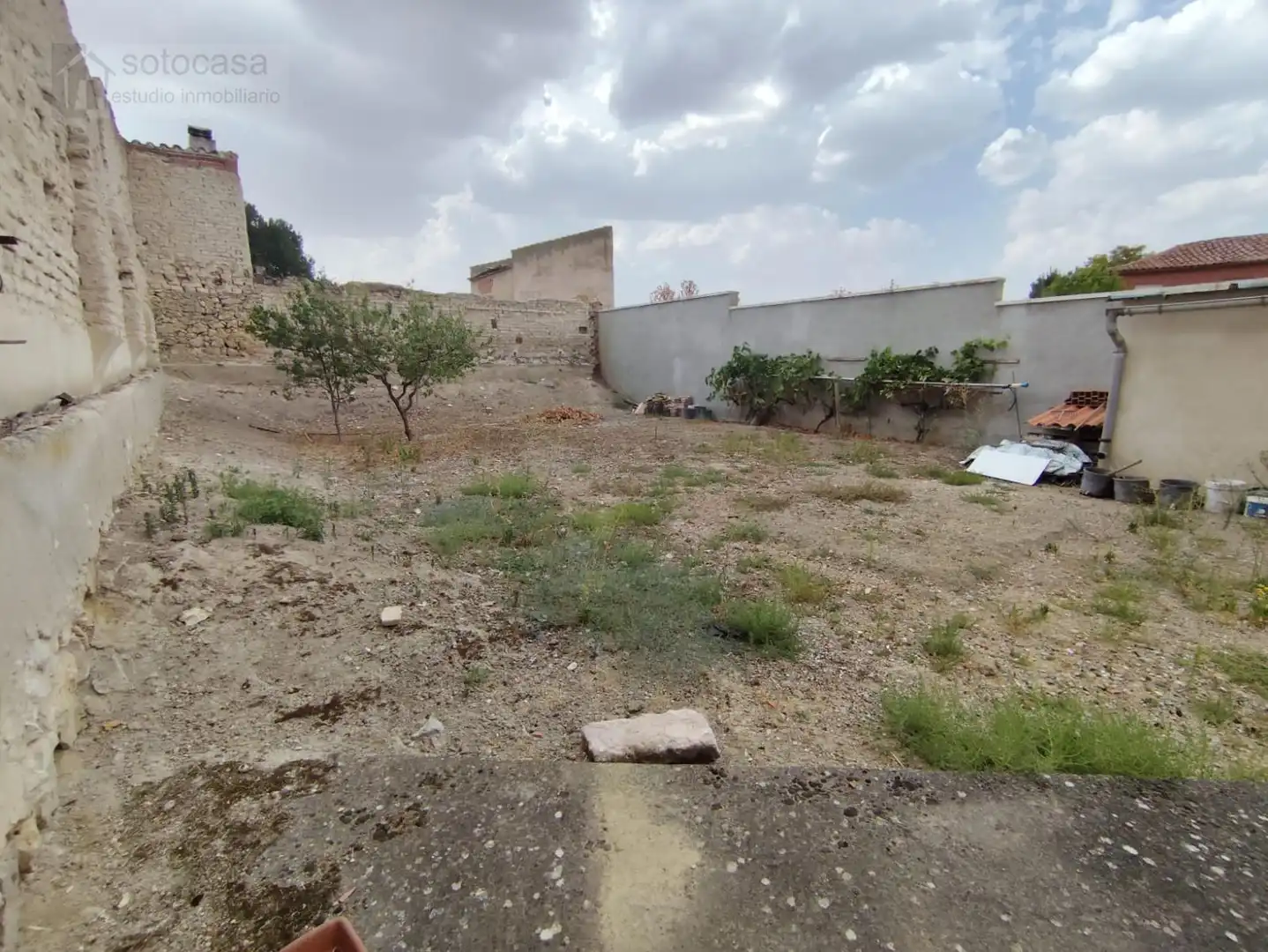 Detached homes for sale in Esguevillas de Esgueva  with Heating, Terrace and Furnished