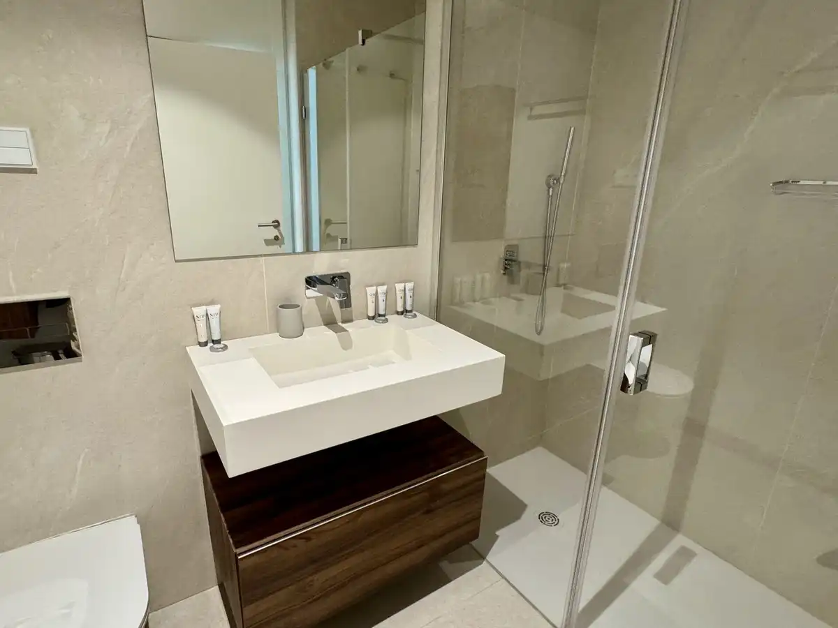 Bany de Apartament en venda en Torremolinos amb Aire condicionat, Calefacció i Sauna