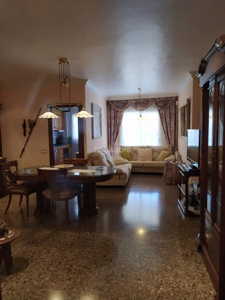 Flat with lift for sale in Carrer de Sardenya 41