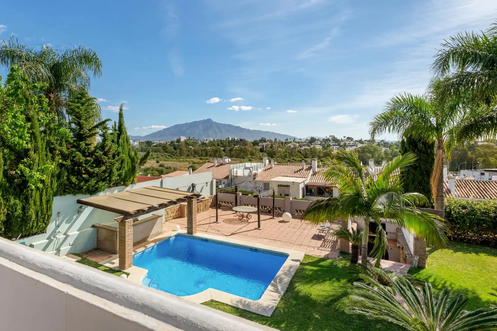 Chalet con piscina en venta en 44 Calle Pico del Naranco, imagen 28