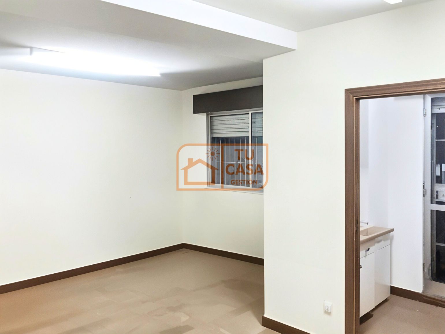 Oficina en venda en Cáceres Capital amb Internet i Alarma