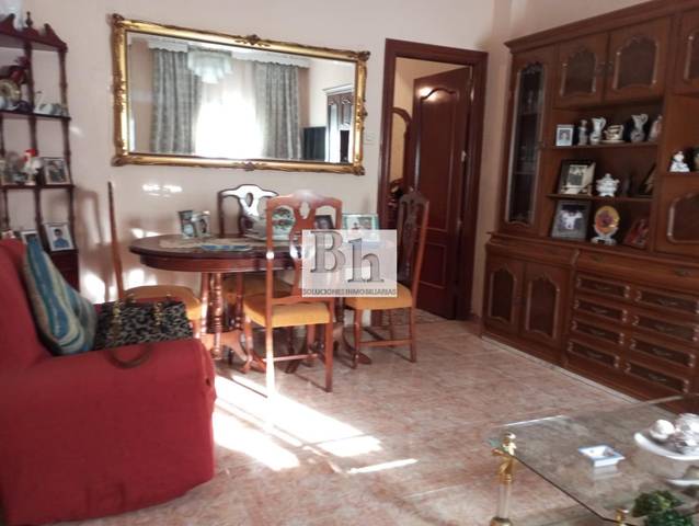 Casa-chalet en Venta en Santa Cristina - San Rafael