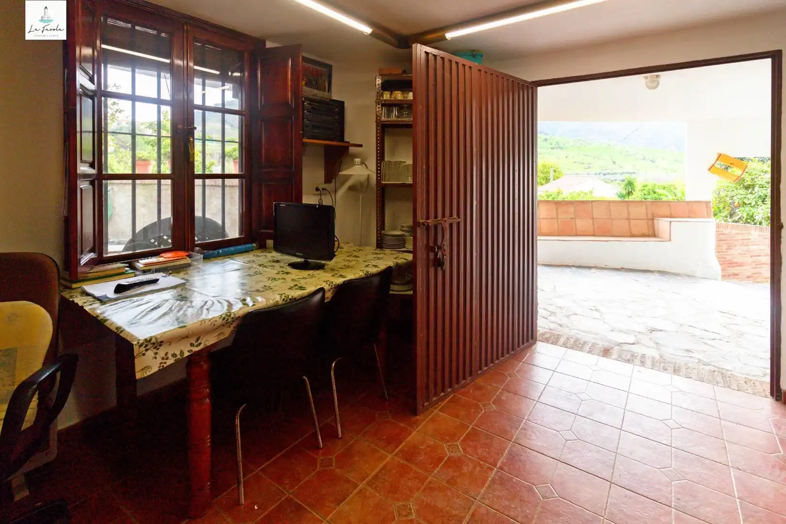 Cuina de Casa o xalet en venda en Carratraca amb Aire condicionat, Jardí privat i Terrassa