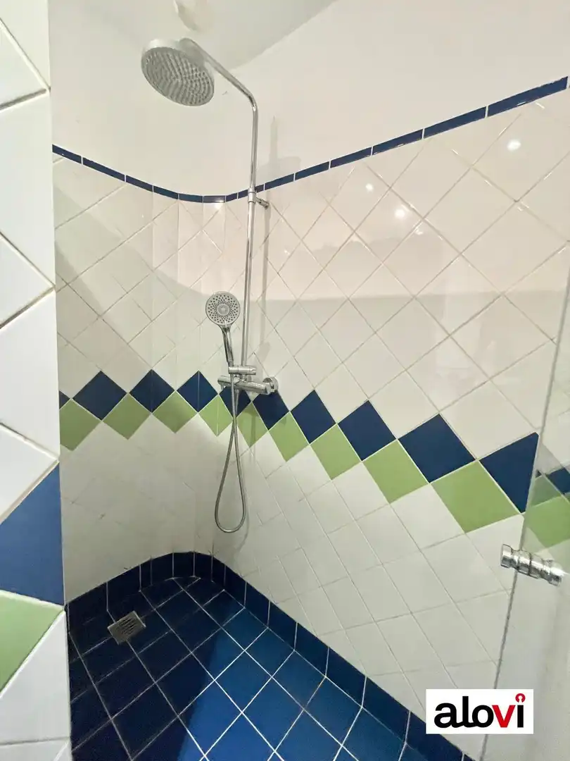 Bathroom of Apartments for rent in Granada  with Air Conditioner and Furnished