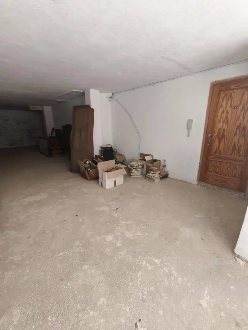 Local en venta en Villar del Arzobispo
