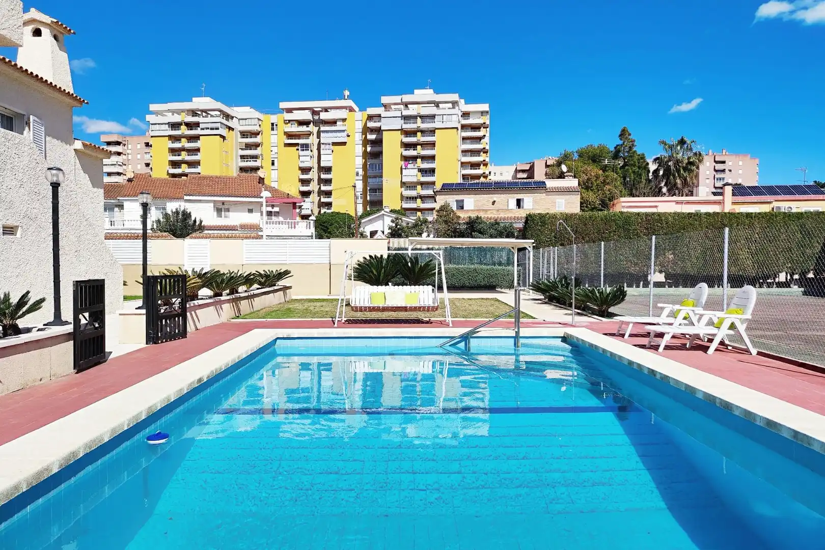 Piscina de Casa o chalet en venta en Canet d'En Berenguer con Calefacción, Jardín privado y Terraza