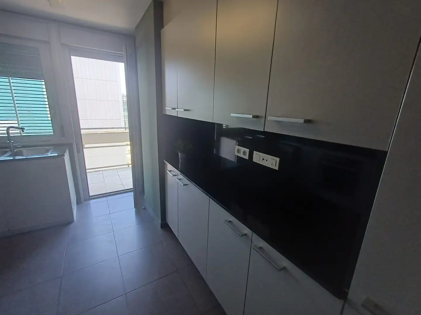 Cocina de Piso en venta en Sant Adrià de Besòs con Aire acondicionado, Calefacción y Jardín privado