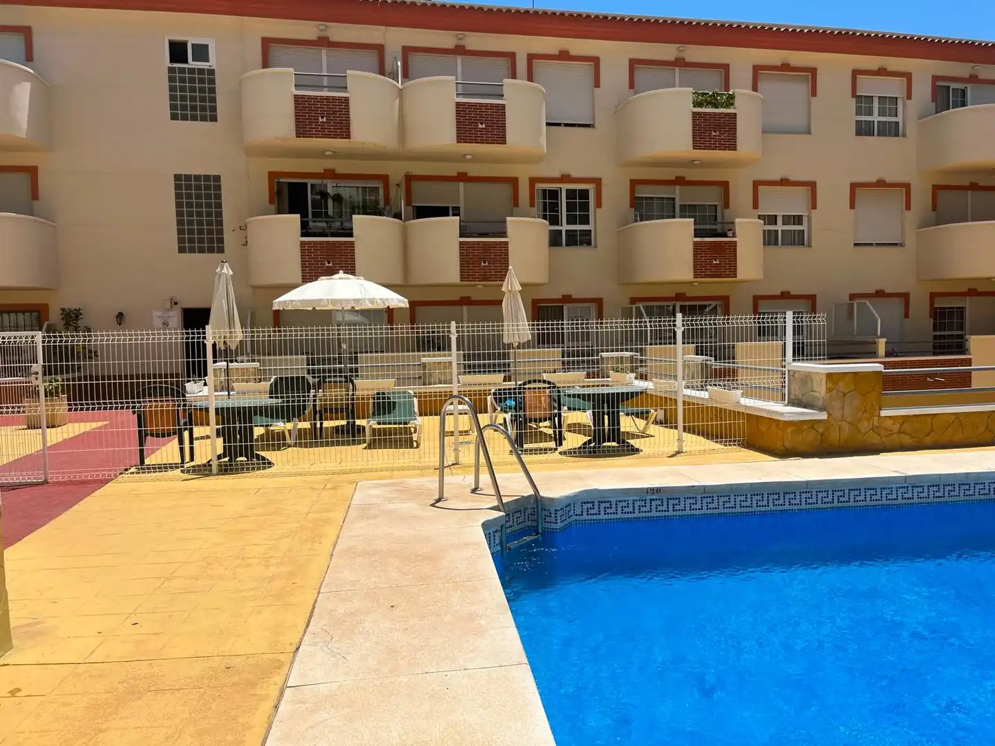 Schwimmbecken von Wohnung zur Miete in Benalmádena mit Klimaanlage, Heizung und Möbliert