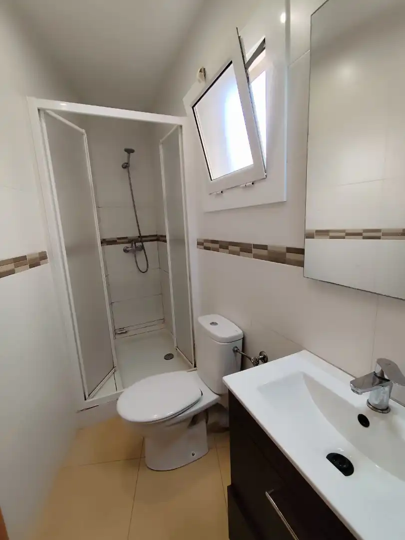 Baño de Piso en venta en Barcelona con Calefacción, Parquet y Horno