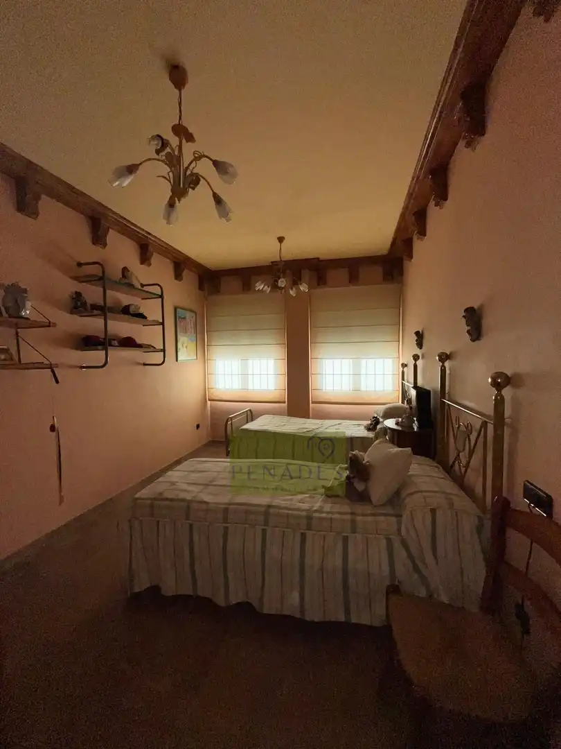 Dormitori de Casa o xalet en venda en Ontinyent amb Aire condicionat, Jardí privat i Terrassa