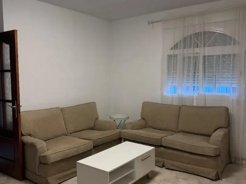 Sala d'estar de Casa o xalet de lloguer en Cártama amb Aire condicionat, Terrassa i Moblat