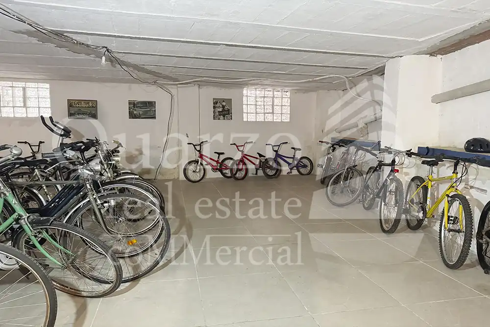 Parking de Local en venta en Pego con Calefacción y Amueblado