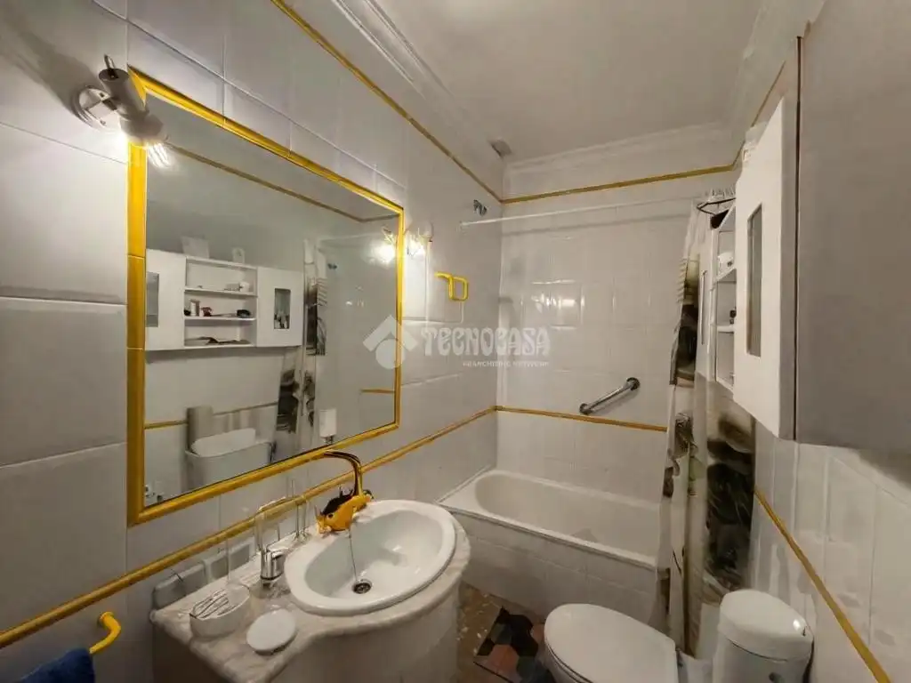 Bathroom of Flat for sale in Isla Cristina  with Air Conditioner, Heating and Terrace